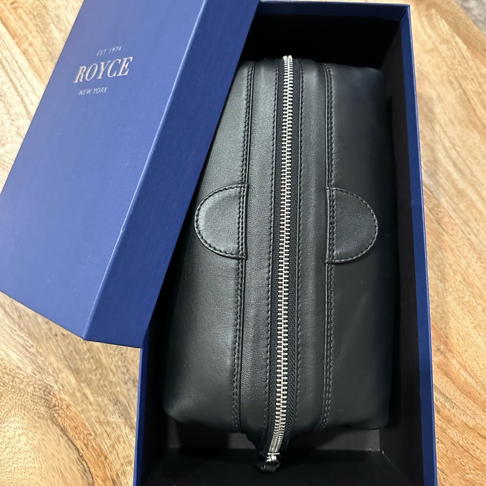 NIB Royce Classic Leather Toiletry Bag